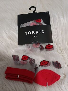 Torrid Sheer Crew Socks  Red Lips Print Women’s 7-9